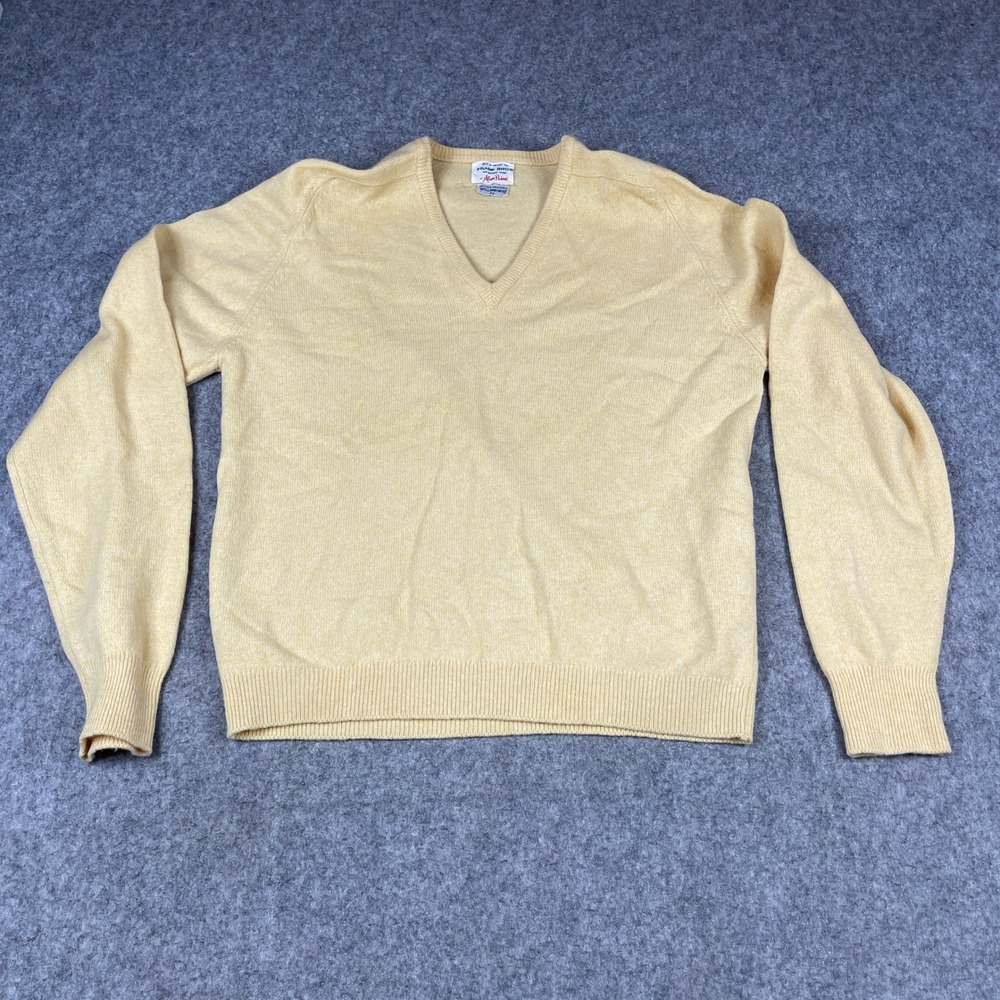 Vintage Alan Paine Lambswool V-Neck Sweater Mens Size 42 Yellow Made‎ in England